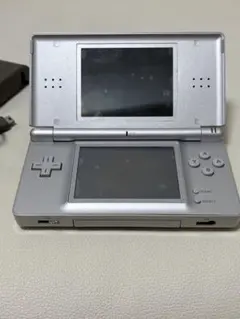 ニンテンドーDS lite