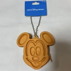 東京ディズニーリゾート ミッキー ワッフル バッグチャーム ケース付き ポーチ
