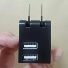 TOPLAND USB充電器 型番M4285 2ポート　コンセント用充電器