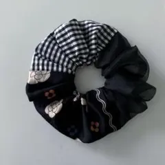 New黒オーガンジー×白黒チェック×カメリア♡ シュシュ