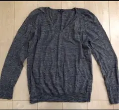 ギャップ　薄手のグレーの長袖ニット　M