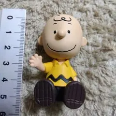 Peanuts　チャーリーブラウン　フィギュア