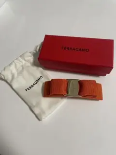 FERRAGAMO オレンジ バレッタのサムネイル