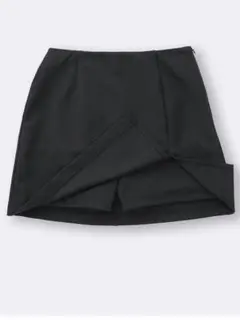 新品 gu スリットスコート s