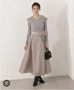 新品タグ付き プロポーションボディドレッシング ベルト付シアーフレアスカート Sのサムネイル