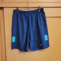Nike ネイビー ショートパンツ ランニング