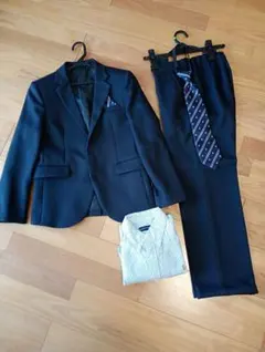 150cm ブラック フォーマルスーツ ネクタイ付き