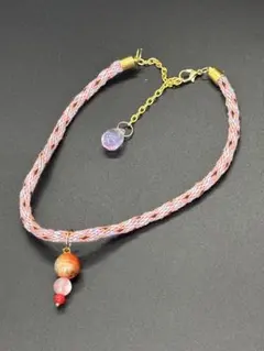 カラフルビーズの編み込みチョーカー