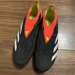 adidas Predator サッカーシューズ