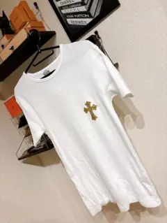 CHROME HEARTS クロムハーツ　 Tシャツ ゴールド　クロス　刺繍