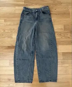 GU バレルレッグジーンズ　S 標準丈　67ブルー