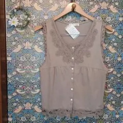 SM 2 レース装飾付きベスト