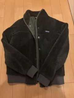 かず様patagonia ボアジャケット S オリーブグリーン