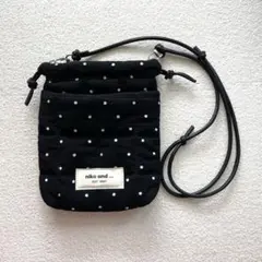 完売品 niko and ドット柄ショルダーバッグ ニコアンド 黒 ポシェット