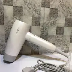 Item thumbnail for item 283bbc16-48b6-4e50-8fd7-d066a7196665