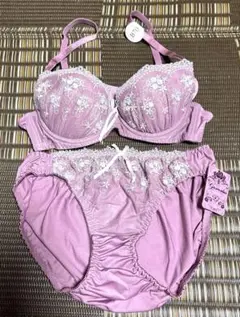 ブラジャー　ショーツ　セット　B70
