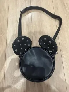 ミッキーマウス耳付きショルダーバッグ　ディズニーリゾート　スタッズ　レザー風のサムネイル
