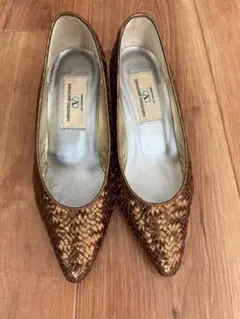 ステキ Valentino パンプス ブロンズ 編み込みデザイン 中敷き新品のサムネイル