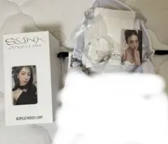 aespa ソウルコン カリナ　トレカ バッグ 腕時計　ムードランプ　aexis