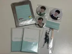 TXT ヨンジュン アクリルスタンド 缶バッジ 2020 FANLIVE - メルカリ