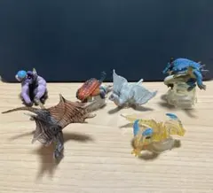 モンスターハンター　モンスター図鑑　ミニフィギュア　６体
