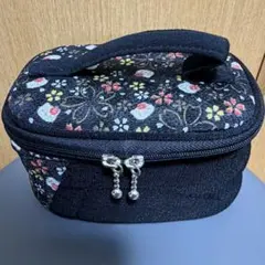 新品 訳あり ハローキティ 和柄 ちりめん バニティポーチ 黒 鏡付き サンリオのサムネイル