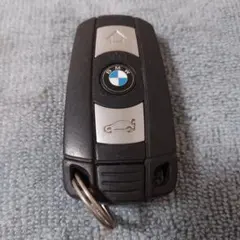BMW純正スマートキー　323i WBAVB56070NK[H19年]<<47]のサムネイル