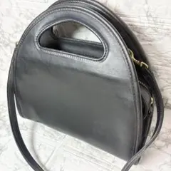 オールドコーチ　ショルダーバッグ　2way ハーフムーン　レザー　黒のサムネイル