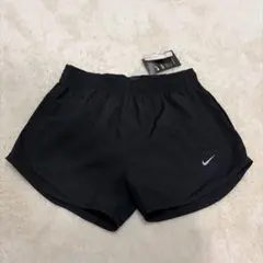 新品 NIKE レディース ランニング ショートパンツ