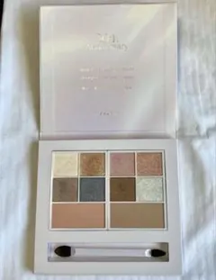 【試し塗りのみ】ヴィセ 30th 限定アイシャドウパレット