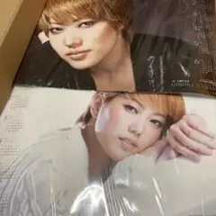 宝塚　星組　七海ひろきさんのグッズ・サイン入りカレンダー（フレーム付き） 2025年最新宝塚歌劇団カレンダーの人気アイテム - メルカリ