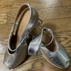 GEMMA LYN シルバーオープントゥハイヒールのサムネイル