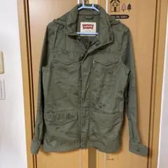 Levi's ミリタリージャケット 古着　フード付き カーキ 総柄