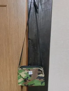 hellolulu カモフラショルダーバッグ