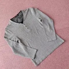 PLUS ONE プラスワン 長袖Tシャツ Ｖネック グレー