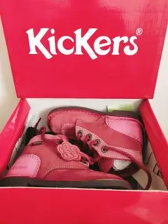 Kickers子供靴18サイズブーツほぼ新品　キッズハイカットスニーカー18cmのサムネイル