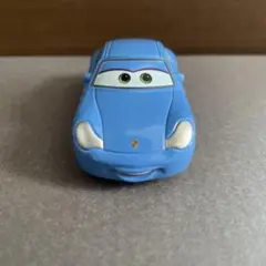 カーズ　トミカ　サリー