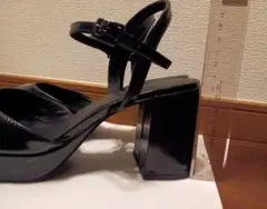 厚底 ストラップサンダル ブラックのサムネイル
