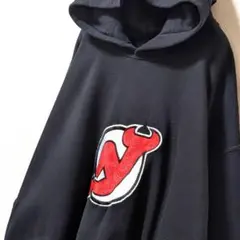 NHLニュージャージーデビルス ロゴ刺繍 スウェットパーカーブラック黒古着