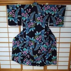浴衣⑬ 紺地に紫やピンクの花