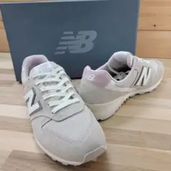 Item thumbnail for item 9be37b5f-a2d6-4a8d-94a3-7d9a73b28f37