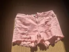 AMERICAN EAGLE ピンク ダメージショートパンツ平置き36cm