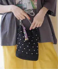 【美品】ニコアンド オリジナルビーズ 編み巾着 ショルダーバッグ