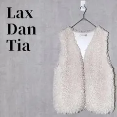Lax Dan Tia　フェイクファーベスト　モコモコ　サイズM　アイボリー