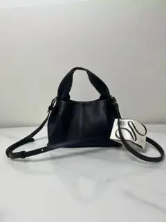 POLÈNE ブラックレザーショルダーバッグ　箱保存袋あり【値下げ中！即購入⭕️】 POLÈNE ブラックレザーショルダーバッグ - メルカリ