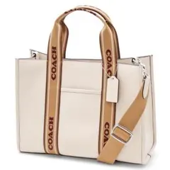 COACH ホワイトレザートートバッグ