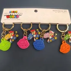 ユニバ　USJ スーパーマリオ　キーチェーンセット　新品　マリオのサムネイル