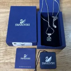 SWAROVSKI スワロフスキー　ネックレス スクエアストーン　ペンダント