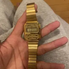 CASIOゴールド デジタル腕時計