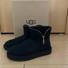 UGG (アグ)ブラック スエード ムートンブーツ